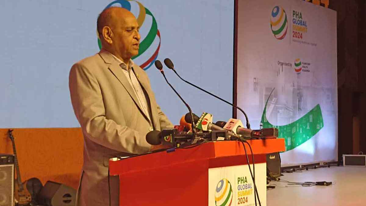 ‘স্বাস্থ্যসেবা শুধু শহর কেন্দ্রিক নয়, গ্রাম পর্যায়ে পৌঁছে দিতে হবে’