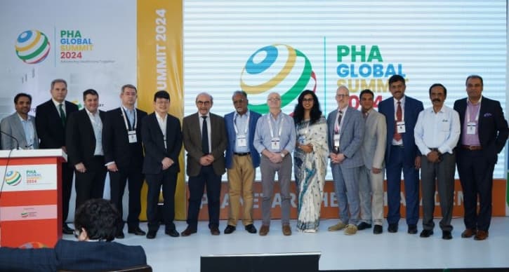 দেশে প্রথম বারের মত চলছে লন্ডন কোর রিভিউ কোর্স